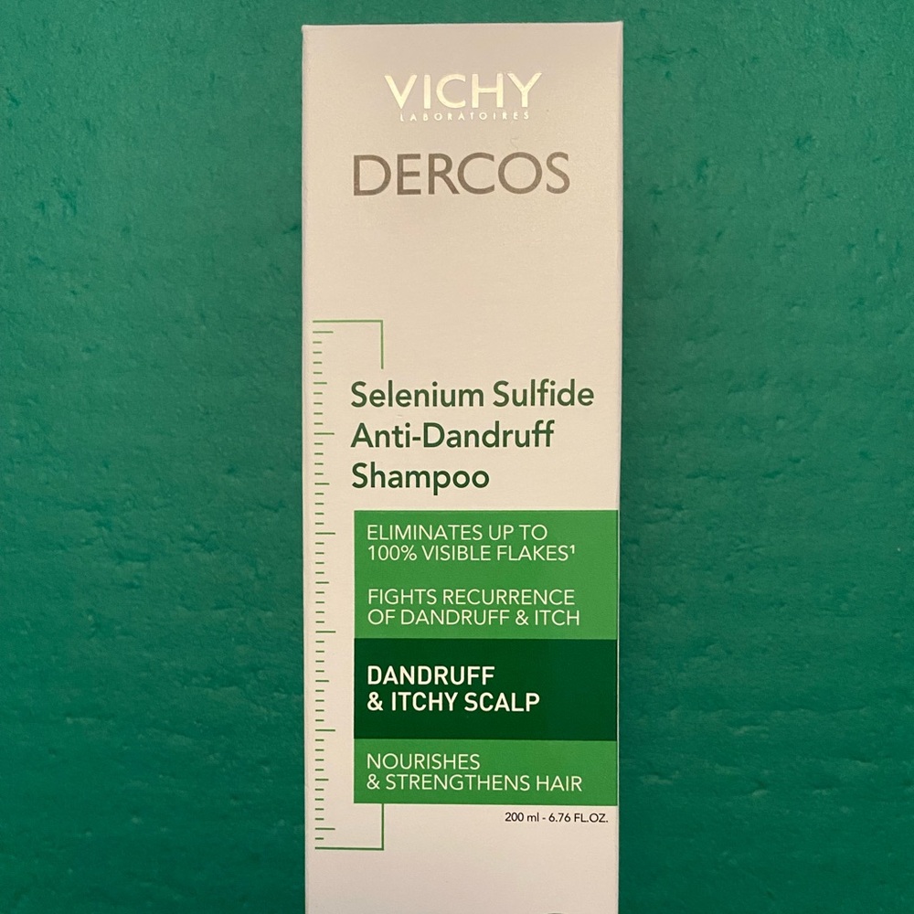 Dercos Anti-Dandruff Shampoo - White and Green